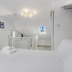 Pass The Keys Stunning 3-bed Retreat In The Heart Of * York