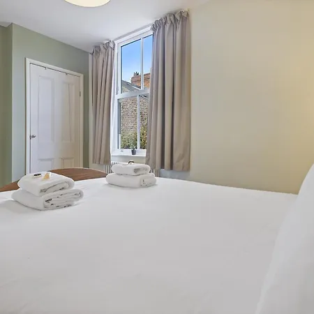 Pass The Keys Stunning 3-bed Retreat In The Heart Of * York